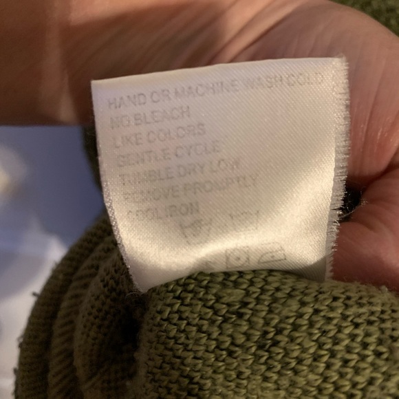 Woolrich Like New Womens Zip Up Vest - Picture 12 of 12